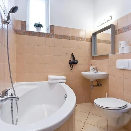 Pulse Lu Apartment With Parking, Beach & Pier 600M Sopot Exterior photo